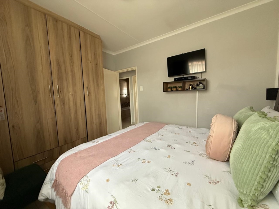 3 Bedroom Property for Sale in Waterval East North West